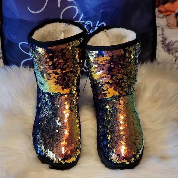 💜💙🩷Mudd Sequin Rainbow Boots💜💙🩷 - Picture 4 of 9